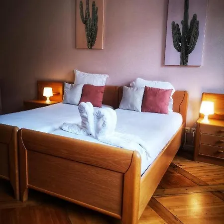 Maison 1708 - Rue Du Canard - Center *